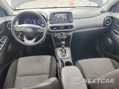 Zdjęcie 8 z 13 samochodu: 2020 HYUNDAI KONA SE VIN:KM8K12AA3LU440991 - miniatura