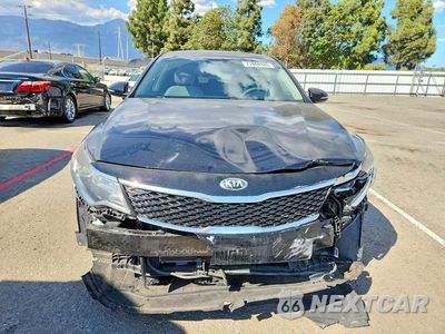 Piąte zdjęcie samochodu w środku: 2017 KIA OPTIMA LX VIN:5XXGT4L33HG156319 - miniatura