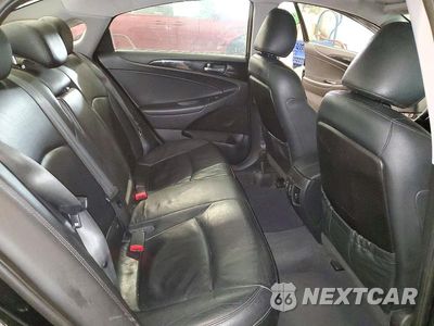 Zdjęcie 10 z 12 samochodu: 2011 HYUNDAI SONATA LIMITED VIN:5NPEC4AC5BH228191 - miniatura