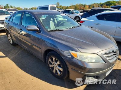 Czwarte zdjęcie samochodu z boku: 2010 TOYOTA CAMRY LE VIN:4T4BF3EK3AR070154 - miniatura