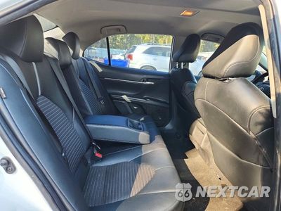 Zdjęcie 10 z 12 samochodu: 2020 TOYOTA CAMRY SE VIN:4T1G11AK3LU889189 - miniatura