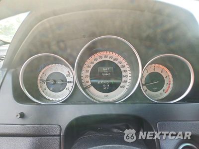 Zdjęcie 9 z 12 samochodu: 2013 MERCEDES-BENZ C 250 VIN:WDDGF4HB6DA850344 - miniatura