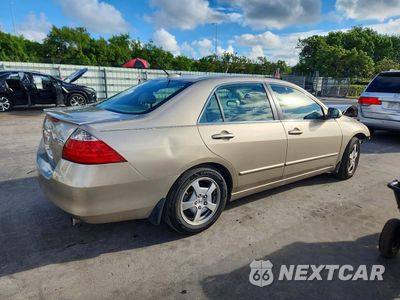 Trzecie zdjęcie samochodu z tyłu: 2006 HONDA ACCORD HYBRID VIN:JHMCN36576C003809 - miniatura
