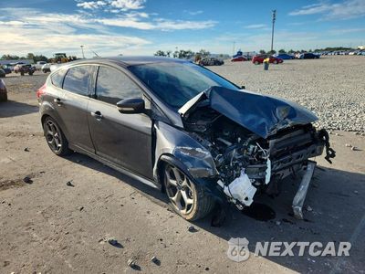 Czwarte zdjęcie samochodu z boku: 2018 FORD FOCUS ST VIN:1FADP3L99JL289264 - miniatura