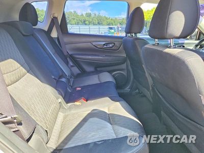 Zdjęcie 11 z 13 samochodu: 2017 NISSAN ROGUE S VIN:JN8AT2MT0HW132099 - miniatura