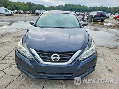 Piąte zdjęcie samochodu w środku: 2018 NISSAN ALTIMA 2.5 S VIN:1N4AL3AP4JC116364 - miniatura