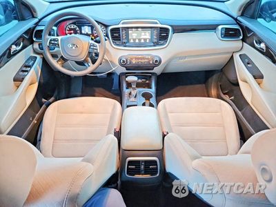 Zdjęcie 8 z 13 samochodu: 2019 KIA SORENTO LX VIN:5XYPG4A30KG533926 - miniatura