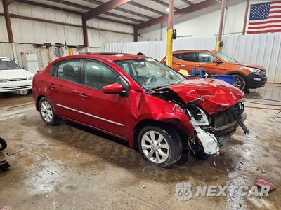 Czwarte zdjęcie samochodu z boku: 2012 NISSAN SENTRA 2.0 VIN:3N1AB6AP2CL648978 - miniatura
