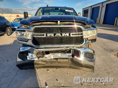 Piąte zdjęcie samochodu w środku: 2019 RAM 2500 BIG HORN VIN:3C6UR5DJ7KG664003 - miniatura