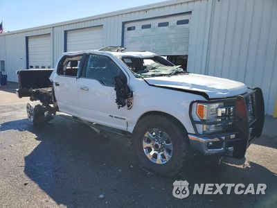 Czwarte zdjęcie samochodu z boku: 2017 FORD F250 SUPER DUTY VIN:1FT7W2BT5HEE53688 - miniatura