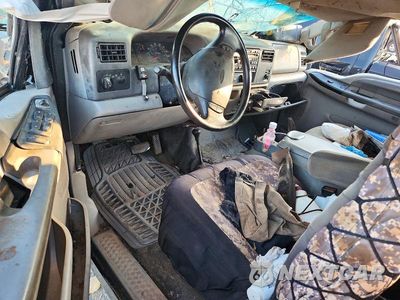 Zdjęcie 8 z 12 samochodu: 2001 FORD F350 SUPER DUTY XLT VIN:1FTSW31F01EC84648 - miniatura