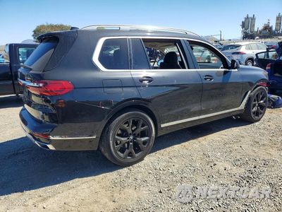 Trzecie zdjęcie samochodu z tyłu: 2022 BMW X7 XDRIVE40I VIN:5UXCW2C0XN9N07539 - miniatura