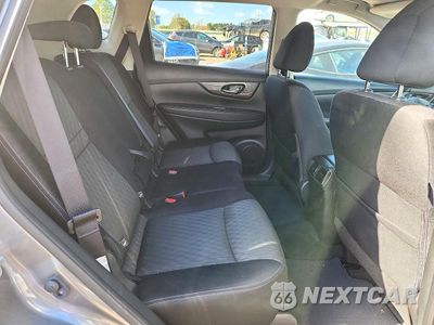 Zdjęcie 11 z 13 samochodu: 2018 NISSAN ROGUE SV VIN:JN8AT2MV5JW301881 - miniatura