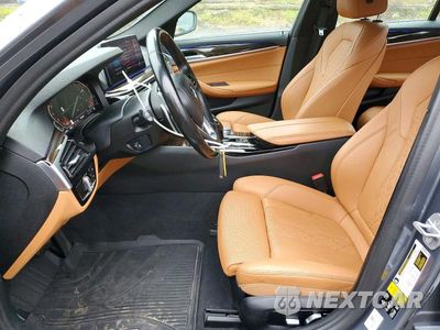 Zdjęcie 7 z 12 samochodu: 2021 BMW 530 XI VIN:WBA13BJ01MWW93666 - miniatura