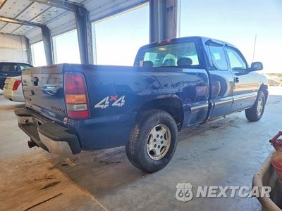 Trzecie zdjęcie samochodu z tyłu: 2001 CHEVROLET SILVERADO K1500 VIN:2GCEK19VX11359351 - miniatura