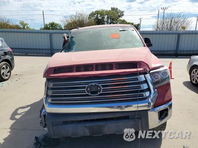 Piąte zdjęcie samochodu w środku: 2019 TOYOTA TUNDRA CREWMAX SR5 VIN:5TFEY5F11KX255276 - miniatura