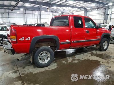 Trzecie zdjęcie samochodu z tyłu: 2002 CHEVROLET SILVERADO K2500 HEAVY DUTY VIN:1GCHK29U32E134618 - miniatura