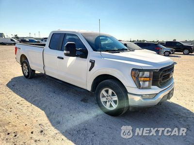 Czwarte zdjęcie samochodu z boku: 2021 FORD F150 SUPER CAB VIN:1FTFX1E5XMKE45422 - miniatura