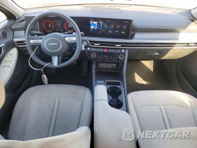 Zdjęcie 8 z 13 samochodu: 2024 HYUNDAI SONATA SEL VIN:KMHL64JA7RA403552 - miniatura