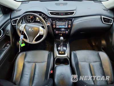 Zdjęcie 8 z 14 samochodu: 2016 NISSAN ROGUE SL VIN:5N1AT2MV2GC918107 - miniatura