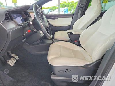 Zdjęcie 7 z 14 samochodu: 2021 TESLA MODEL X VIN:5YJXCBE45MF325375 - miniatura