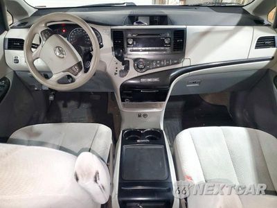 Zdjęcie 8 z 13 samochodu: 2013 TOYOTA SIENNA LE VIN:5TDKK3DC4DS354518 - miniatura