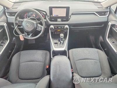 Zdjęcie 8 z 12 samochodu: 2024 TOYOTA RAV4 XLE VIN:2T3W1RFV0RC290216 - miniatura