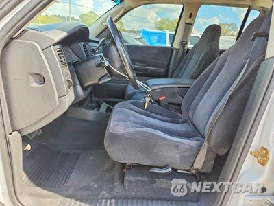 Zdjęcie 7 z 12 samochodu: 2004 DODGE DAKOTA QUAD SLT VIN:1D7HL48N94S763961 - miniatura