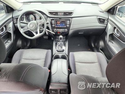 Zdjęcie 8 z 13 samochodu: 2018 NISSAN ROGUE S VIN:JN8AT2MV1JW314045 - miniatura