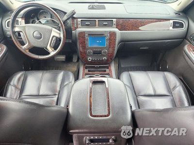 Zdjęcie 8 z 13 samochodu: 2007 GMC YUKON XL DENALI VIN:1GKFK66817J291864 - miniatura