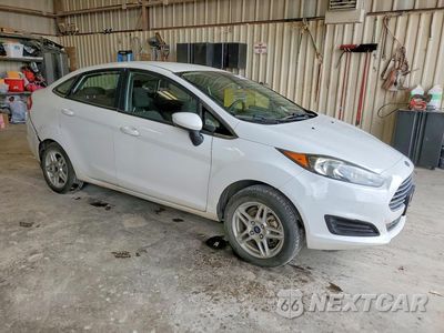 Czwarte zdjęcie samochodu z boku: 2018 FORD FIESTA SE VIN:3FADP4BJ1JM142713 - miniatura
