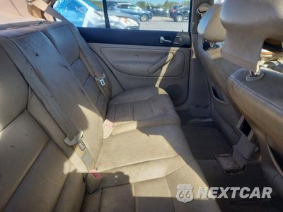 Zdjęcie 10 z 12 samochodu: 2004 VOLKSWAGEN JETTA GLS TDI VIN:3VWSR69MX4M125854 - miniatura