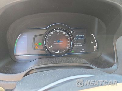 Zdjęcie 9 z 12 samochodu: 2019 HYUNDAI IONIQ SEL VIN:KMHC75LCXKU117653 - miniatura