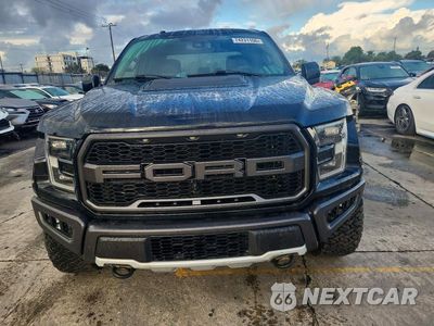 Piąte zdjęcie samochodu w środku: 2017 FORD F150 RAPTOR VIN:1FTFW1RG7HFC90342 - miniatura