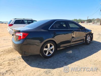 Trzecie zdjęcie samochodu z tyłu: 2014 TOYOTA CAMRY SE VIN:4T1BF1FK4EU311366 - miniatura