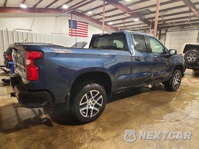 Trzecie zdjęcie samochodu z tyłu: 2019 CHEVROLET SILVERADO K1500 TRAIL BOSS CUSTOM VIN:1GCRYCEF7KZ262109 - miniatura