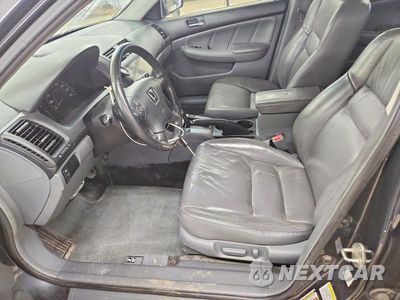 Zdjęcie 7 z 12 samochodu: 2005 HONDA ACCORD EX VIN:1HGCM56845A036109 - miniatura