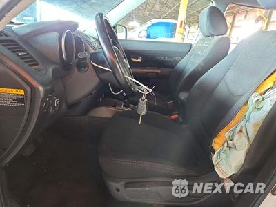 Zdjęcie 7 z 12 samochodu: 2013 KIA SOUL + VIN:KNDJT2A65D7523988 - miniatura