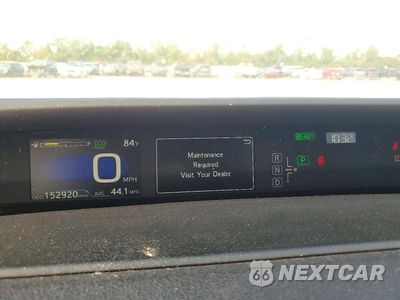 Zdjęcie 9 z 12 samochodu: 2016 TOYOTA PRIUS TWO VIN:JTDKBRFU0G3531323 - miniatura