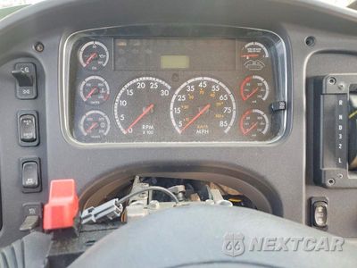 Zdjęcie 8 z 10 samochodu: 2012 FREIGHTLINER CHASSIS B2B VIN:4UZABRDT9CCBF9331 - miniatura
