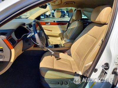 Zdjęcie 7 z 12 samochodu: 2013 HYUNDAI GENESIS 3.8L VIN:KMHGC4DD7DU212723 - miniatura