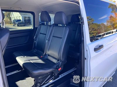 Zdjęcie 9 z 10 samochodu: 2016 MERCEDES-BENZ METRIS VIN:WD4PG2EE4G3081299 - miniatura