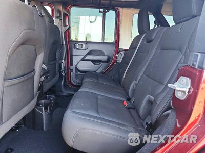 Zdjęcie 11 z 13 samochodu: 2021 JEEP WRANGLER UNLIMITED SAHARA VIN:1C4HJXEN9MW668038 - miniatura