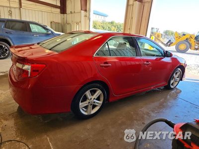 Trzecie zdjęcie samochodu z tyłu: 2014 TOYOTA CAMRY SE VIN:4T1BF1FKXEU793146 - miniatura