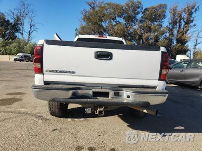 Zdjęcie 6 z 12 samochodu: 2007 CHEVROLET SILVERADO K2500 HEAVY DUTY VIN:1GCHK23D67F155330 - miniatura