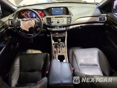 Zdjęcie 8 z 13 samochodu: 2017 HONDA ACCORD SPORT SPECIAL EDITION VIN:1HGCR2F10HA033781 - miniatura