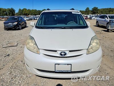 Piąte zdjęcie samochodu w środku: 2010 TOYOTA SIENNA XLE VIN:5TDYK4CC4AS302724 - miniatura