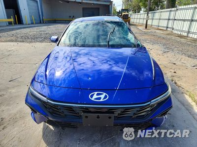 Piąte zdjęcie samochodu w środku: 2025 HYUNDAI ELANTRA LIMITED VIN:KMHLN4DJ8SU133105 - miniatura