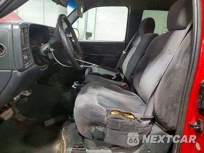Zdjęcie 7 z 12 samochodu: 2002 CHEVROLET SILVERADO K2500 HEAVY DUTY VIN:1GCHK29U32E134618 - miniatura