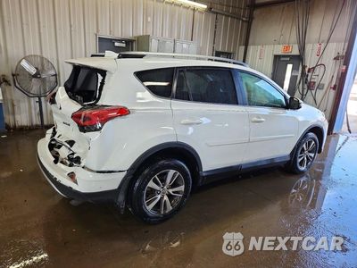 Trzecie zdjęcie samochodu z tyłu: 2018 TOYOTA RAV4 XLE VIN:JTMRFREV2JD223567 - miniatura